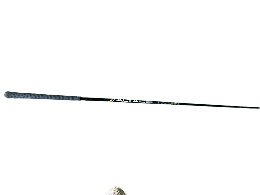 Black and white golf club with ’zl’ logo design.