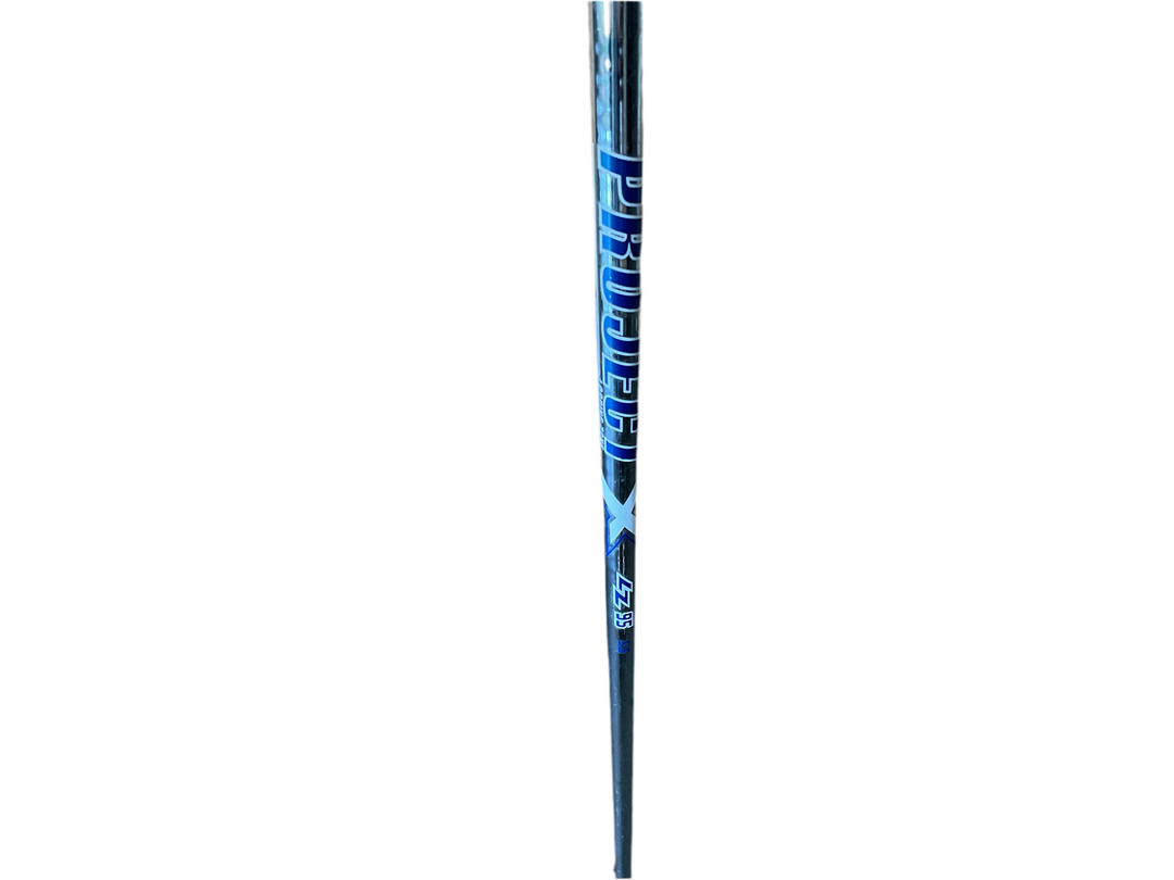 Blue and white baseball bat with ’lizard skins’ logo.