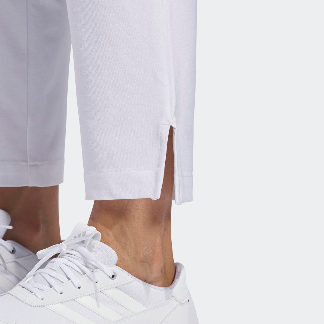 White leather sneaker with a classic design and clean lines.
