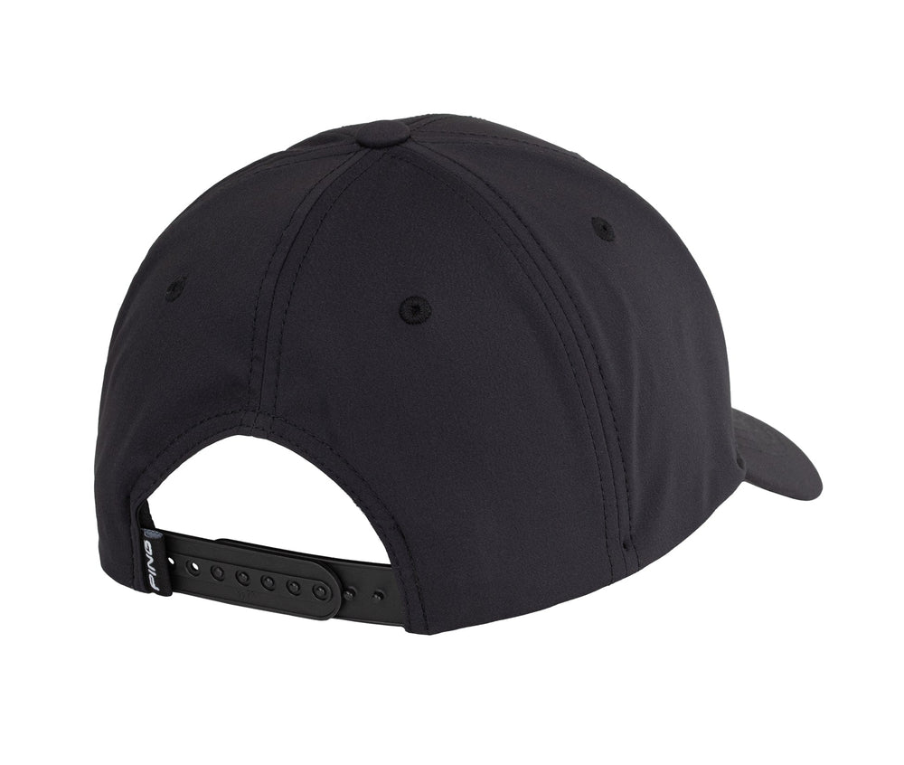 Black nike baseball cap with adjustable strap and swoosh logo.